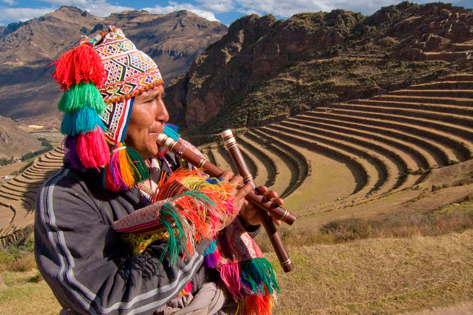 Культура и быт южной америки. Индейцы кечуа в Перу. Население Перу перуанцы. Тамшияку Перу. Виникунка Перу.