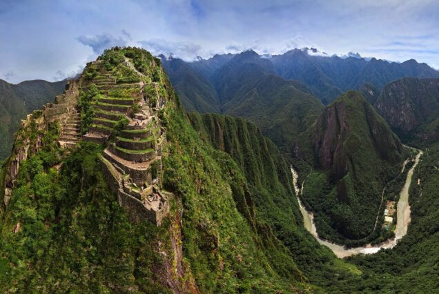 Inspiring Machu Picchu & Huayna Picchu Tour 2D/1N