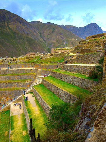 Sacred-valley-of-the-Incas-ollantaytambo