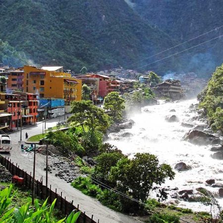 aguas-calientes-machu-pichu-pueblo